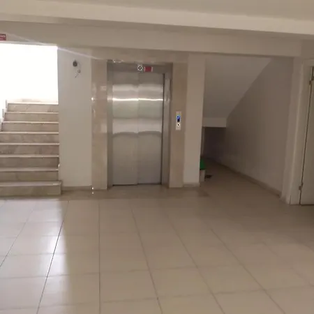 Apartman Rainfort Turizm Sanayi Ve Ticaret Ltd Sti *